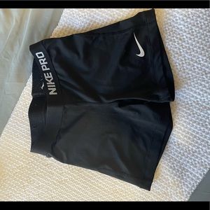Nike Women's Pro Cool 3-Inch Training Shorts